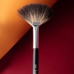 Fan Shaped Brush - 31 By Make-Up Studio For Women - 1 Pc Brush -Make-up Studio GUEST e9d1050e 9a36 4285 a7b4 880081274317
